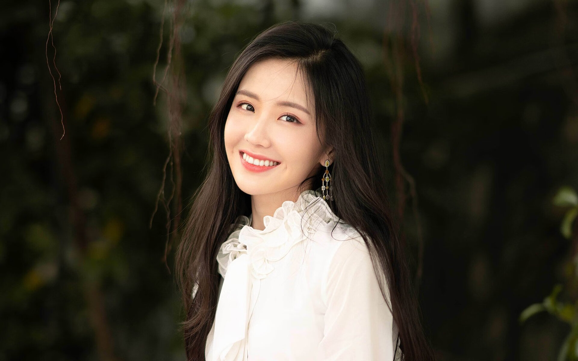 AYX官网-德甲紧咬战，球迷热烈讨论，德甲消息